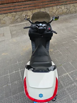 Piaggio X evo 125