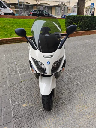 Piaggio X evo 125