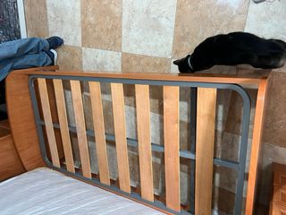 Armario puente y cama con somier