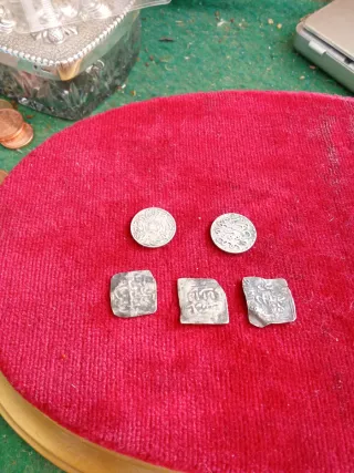 Monedas antiguas árabes de plata