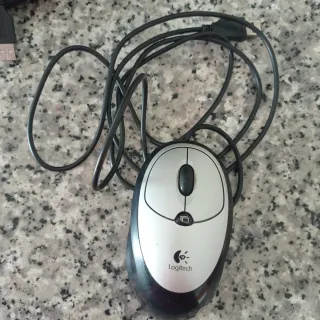 Ratón Logitech USB Negro/Plateado