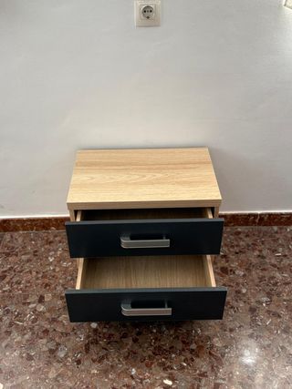 Envio gratis! Conjunto de 2 mesitas y cómoda