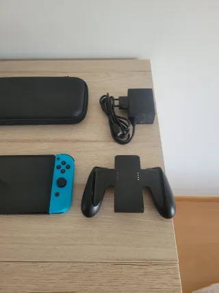 Nintendo Switch Oled como NUEVA + Accesorios