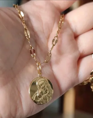Medalla Virgen María y el Niño