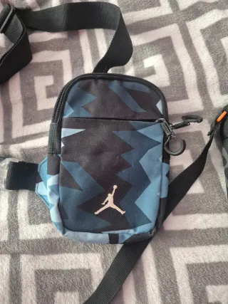 Borse Jordan con una in regalo