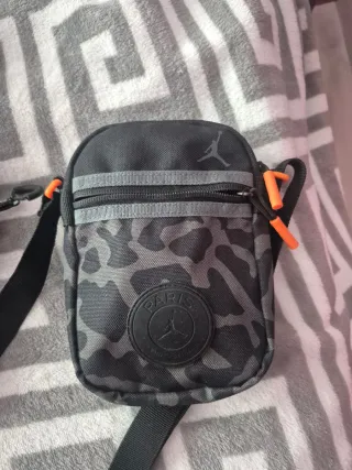 Borse Jordan con una in regalo