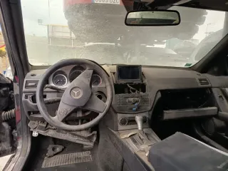 Mercedes 320 CDI W204 .