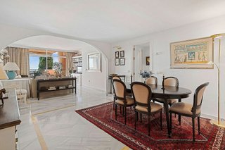 Piso en venta en Los Naranjos - Las Brisas en Marbella