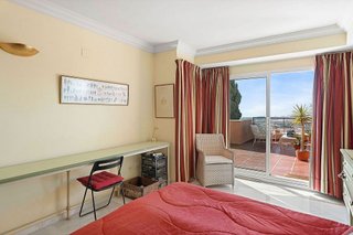 Piso en venta en Los Naranjos - Las Brisas en Marbella