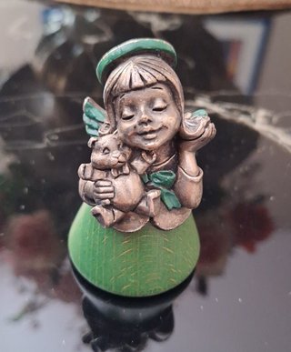 Ornamento vintage bimba verde argento