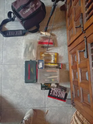 Caña de pescar con carrete