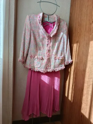 Traje chaqueta y falda multicolor