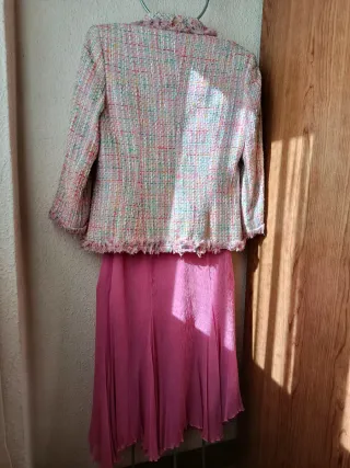 Traje chaqueta y falda multicolor