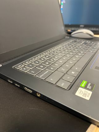 MSI Prestige 15 A10SC – i7 10a Gen + NVIDIA GTX