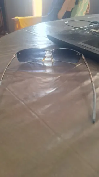 Gafas de sol plateadas