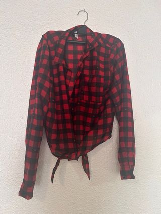 Chaqueta con flecos beige y marrón