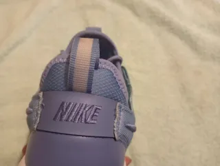 Tenis Nike Morado y Turquesa