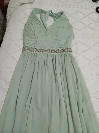 Vestido de gala color verde manzana