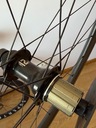 Ruedas de carbono Novatec R4