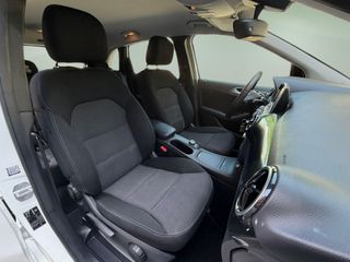Mercedes-Benz Clase B 200 Automático - Garantia