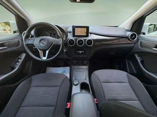 Mercedes-Benz Clase B 200 Automático - Garantia