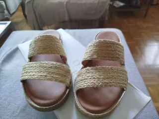 Sandalias planas Popa Beige/Marrón