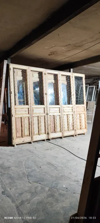 Frentes de armarios madera maciza recuperados