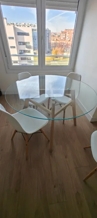 Mesa de comedor redonda cristal y madera
