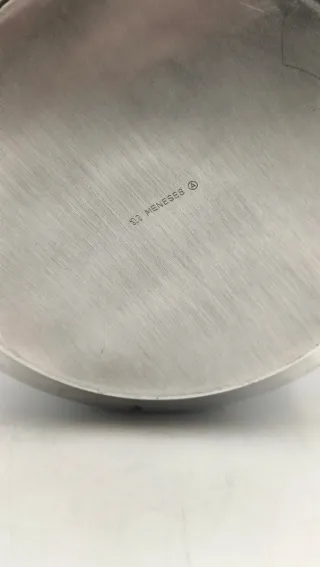 Cubitera Térmica MENESES – Plata y Diseño