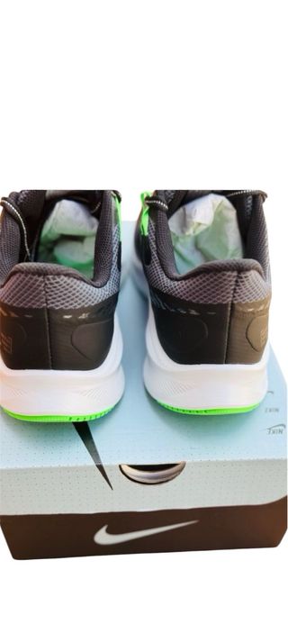 Nike Quest 3 Shield Negro/Verde