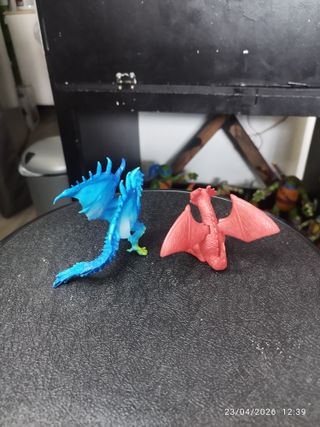 2 Figuras de Dragones
