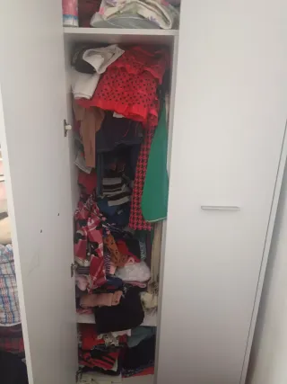 Armario blanco dos puertas