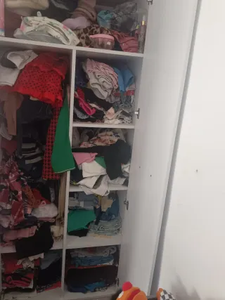 Armario blanco dos puertas