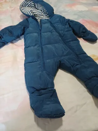 Buzo de nieve para bebé azul