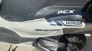Honda PCX 125cc Maxi Scooter Automática