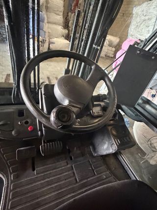 Carretilla elevadora Toyota 2T 2015