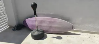 Kayak de río morado