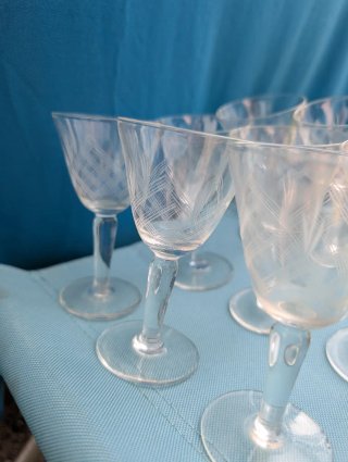 Set 9 Bicchieri Vintage Incisi Vetro