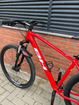 Bicicleta BH SPIKE Roja
