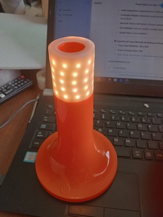 Candeeiro Futurista USB-C Bateria