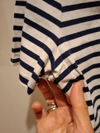 T-shirt Tezenis a righe con stemma taglia M