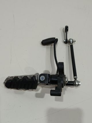 Estribera + Reposapiés Keeway RKF 125
