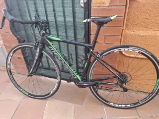 Bicicleta de carretera Megamo