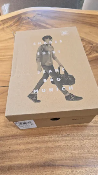 Zapatillas Munich Talla 41 Negras y Rosas