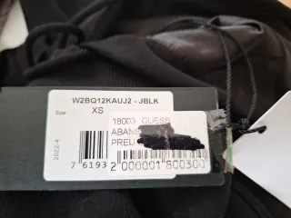 Sudadera  Negra Efecto Ante. Nueva