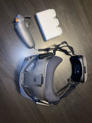 Dron DJI Neo con accesorios