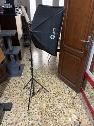 Softbox estudio OMBAR con trípode