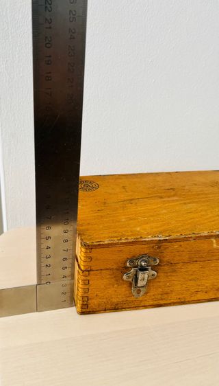 Antigua caja de toma de muestras