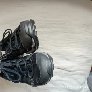 Zapatillas Adidas Terrex Negras y Grises