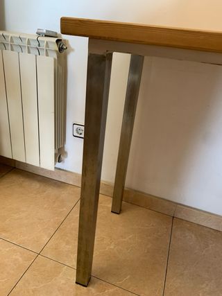 Mesa de trabajo madera y metal Medidas: 108x50x77